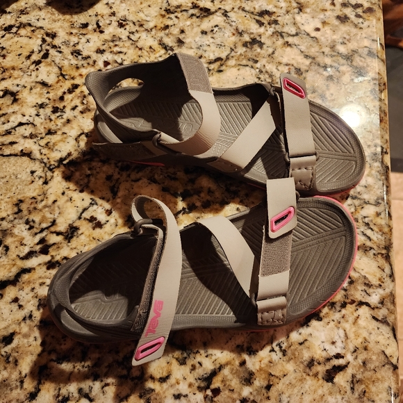 teva water sandals womens